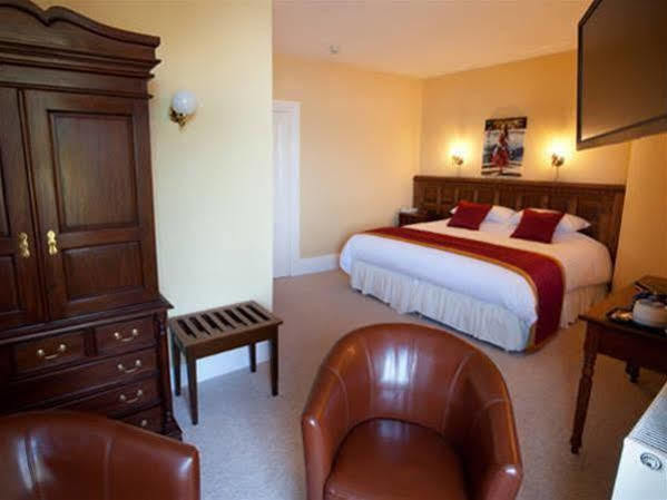 Lynton Cottage Seaview Apartments Линтън Екстериор снимка