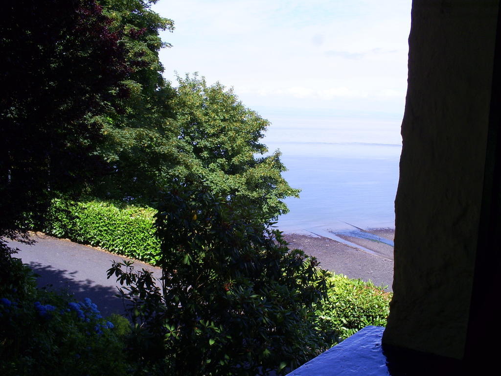 Lynton Cottage Seaview Apartments Линтън Стая снимка