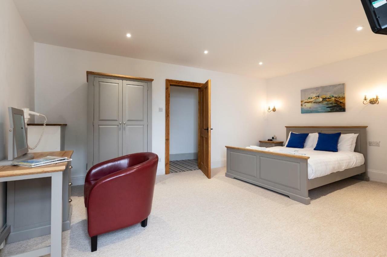 Lynton Cottage Seaview Apartments Линтън Екстериор снимка