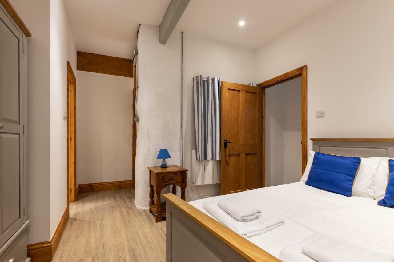 Lynton Cottage Seaview Apartments Линтън Екстериор снимка